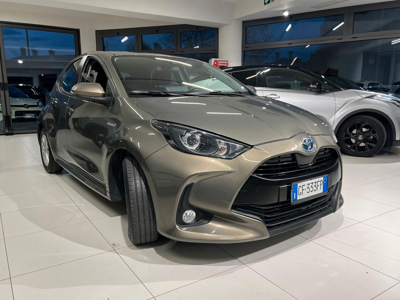 Toyota Yaris 1.5 Hybrid 5 porte Business