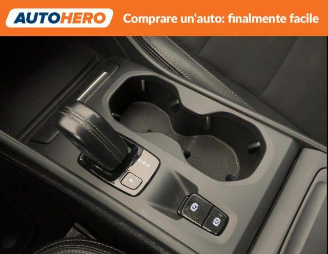 VOLVO XC40 D3 AWD Geartronic Momentum