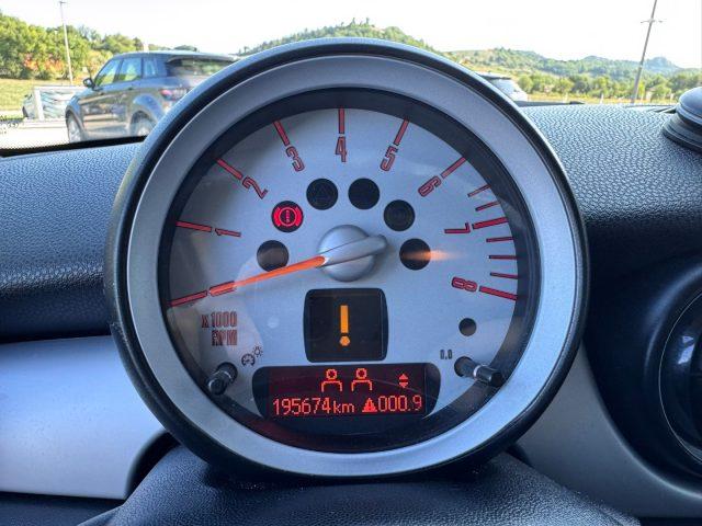 MINI Cooper 1.6 16V Cooper da RIVEDERE motore non regolare