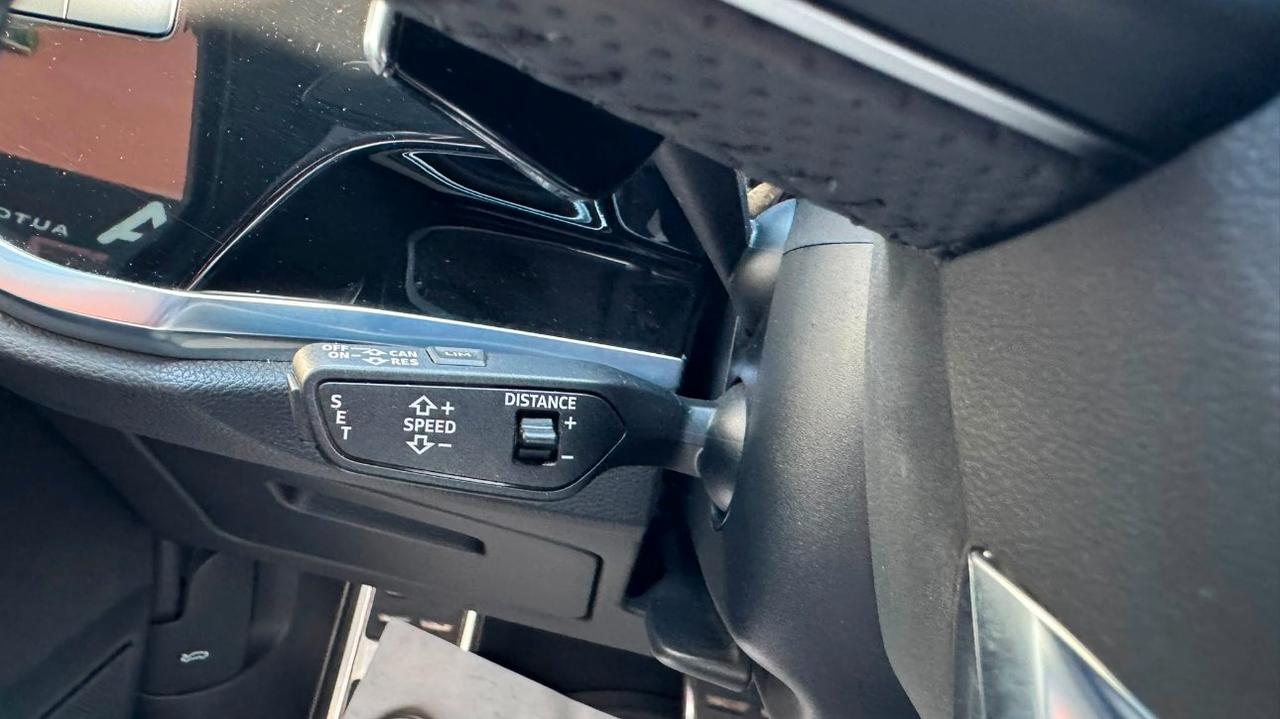 Audi RS Q3 Sportback PROMO 559€ Q3 Sportback RS 2.5 quattro s-tronic