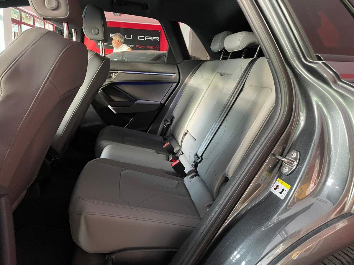 AUDI - Q3 - SPB 40 TDI quattro S tr. Ident. Black