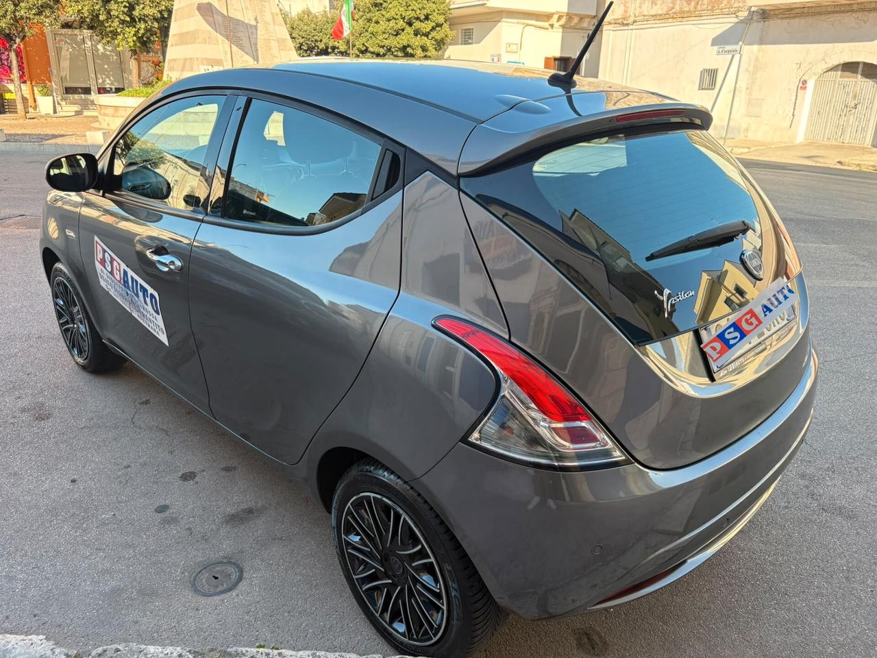 LANCIA YPSILON 1.2 BENZINA ANNO 2020 51KW PERFETTA