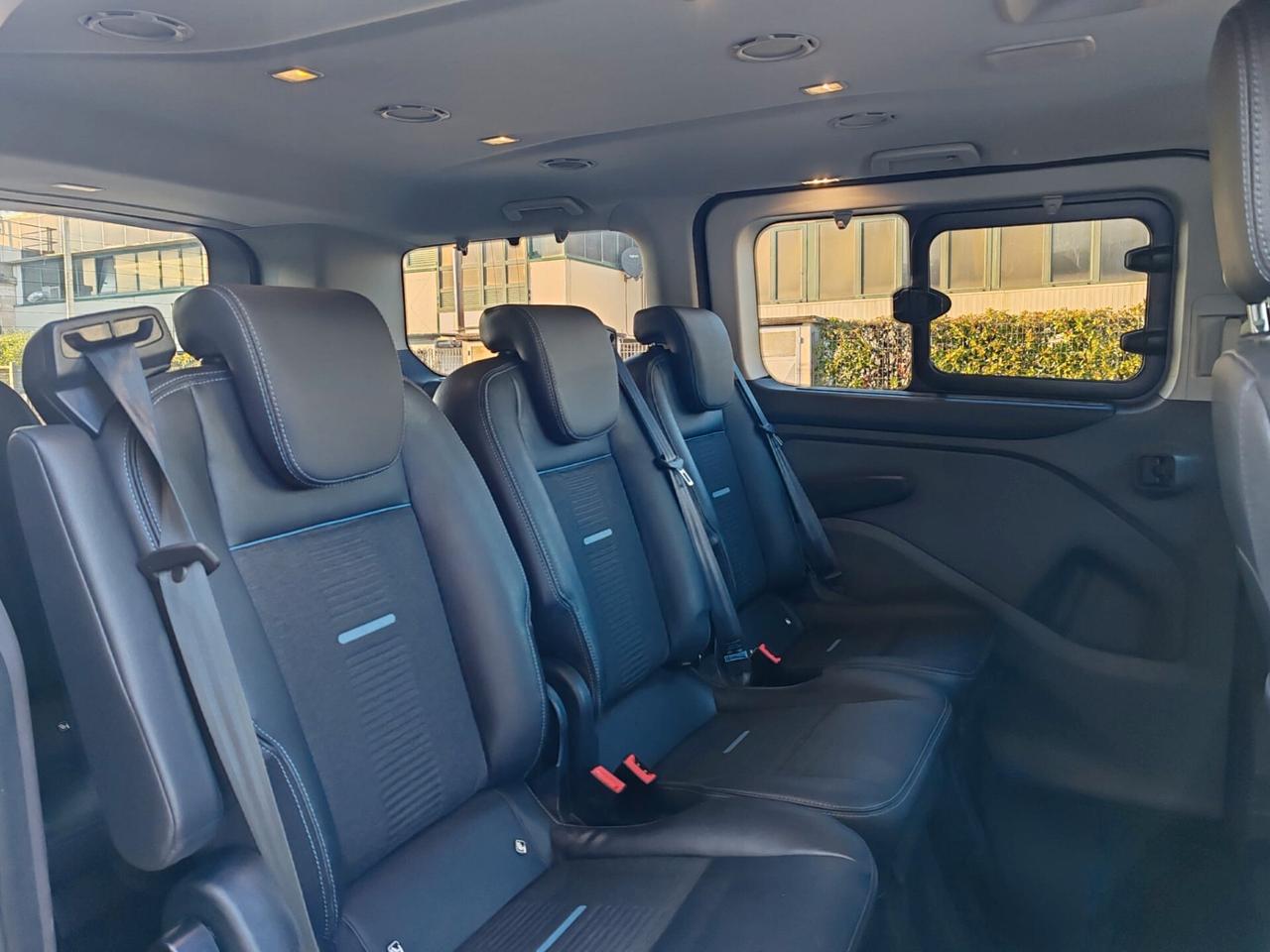 Ford Tourneo Custom 320 2.0 EcoBlue 170CV aut. PC Titanium