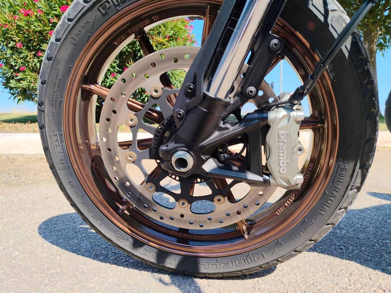 Ducati Scrambler 800 Italia Independent 920/1077
