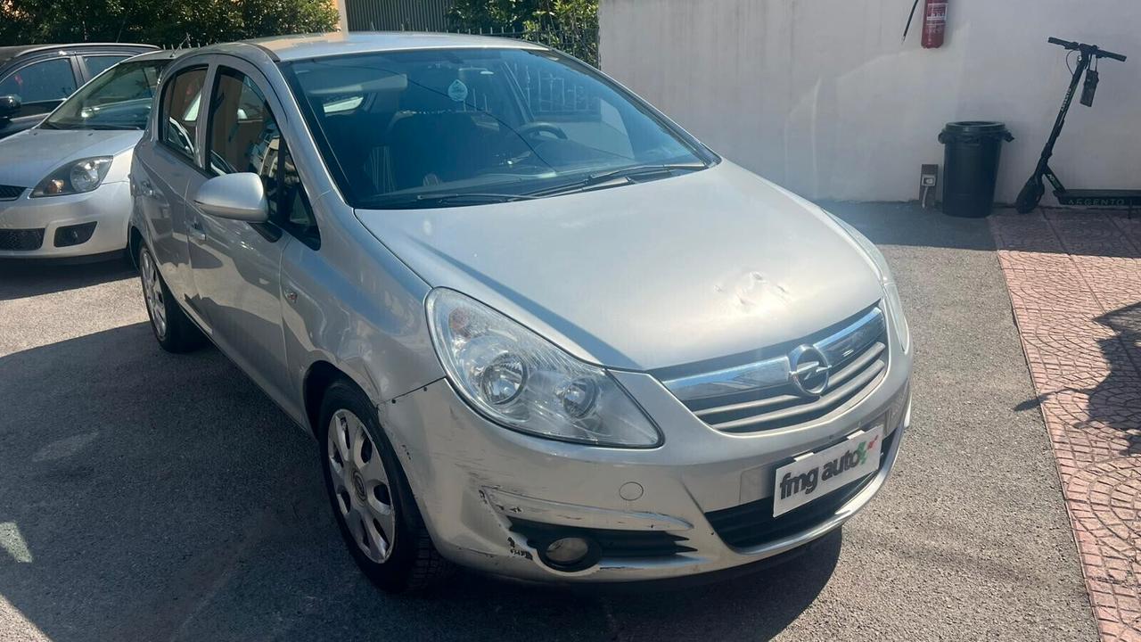 Opel Corsa 1.2 5 porte Club IMPIANTO GPL Nord Italia