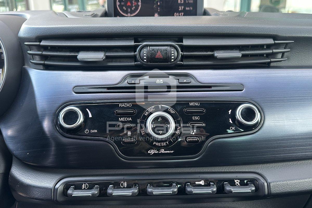 ALFA ROMEO Giulietta 1750 TBi Quadrifoglio Verde