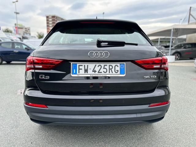 AUDI Q3 35 TDI S tronic Business