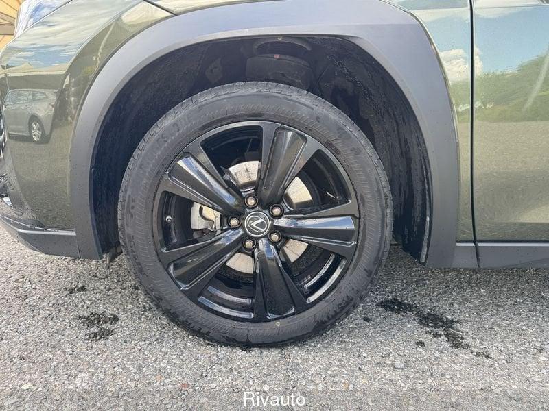 Lexus UX Hybrid Midnight
