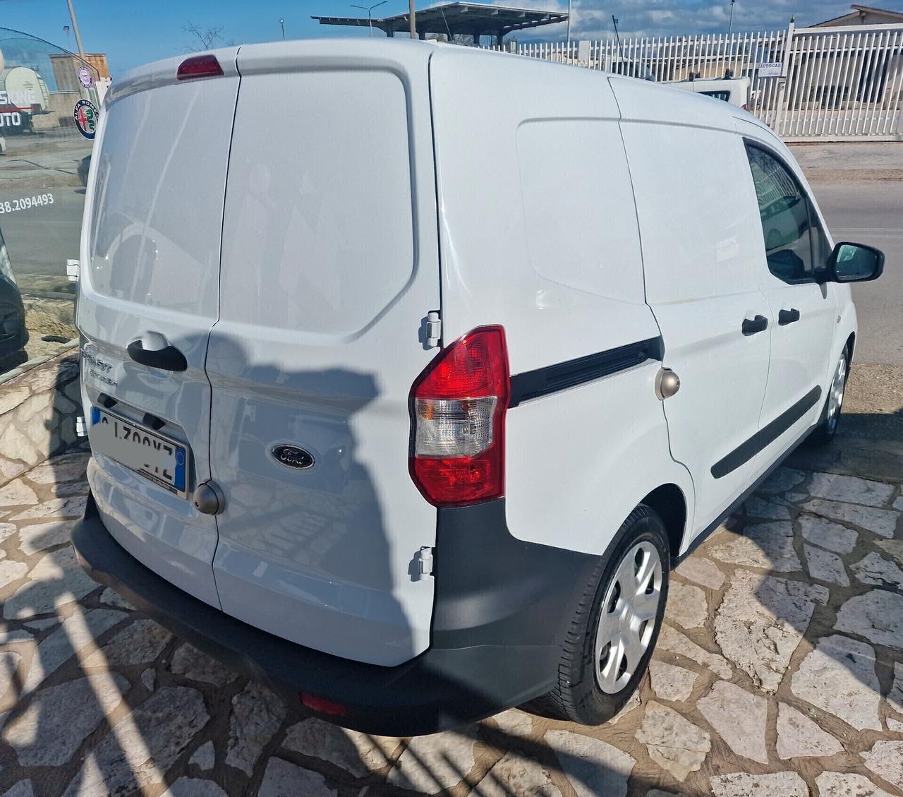 Ford Transit Courier 1.5 TDCi 2022
