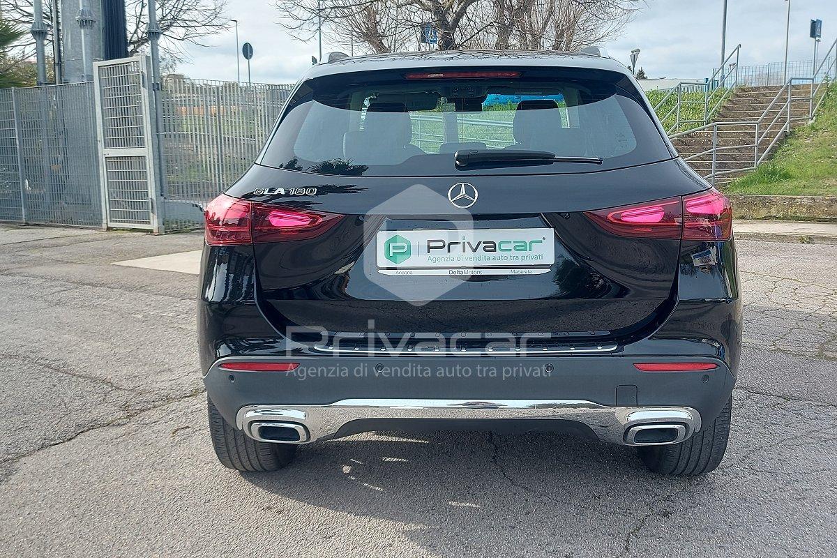 MERCEDES GLA 180 Automatic Progressive Advanced Plus