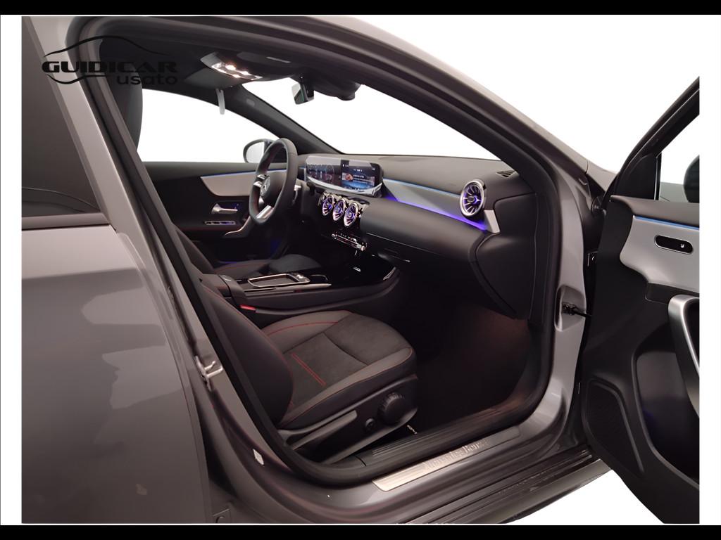 Mercedes-Benz Classe A - W177 2023 - A 180 d AMG Line Advanced Plus auto