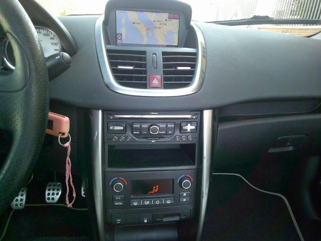 PEUGEOT 207 1.6 8V HDi 112CV CC Féline