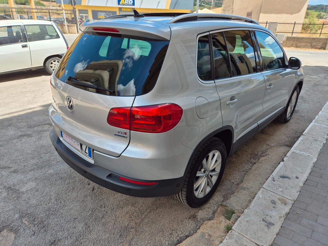 VW TIGUAN 2.0 TDI TETTO APRIBILE ANNO 2015 KMCERTIF