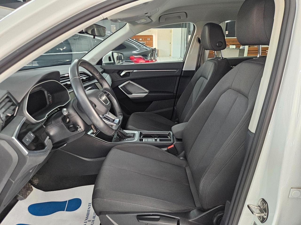 Audi Q3 35 2.0 tdi Business quattro s-tronic