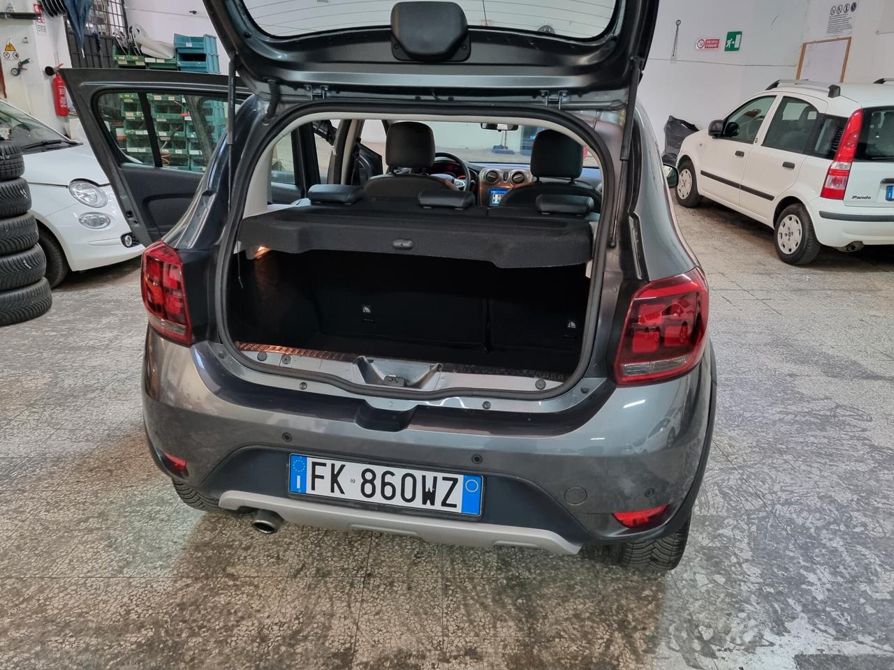 Dacia Sandero Stepway 0.9 TCe TurboGPL S&S BRAVE