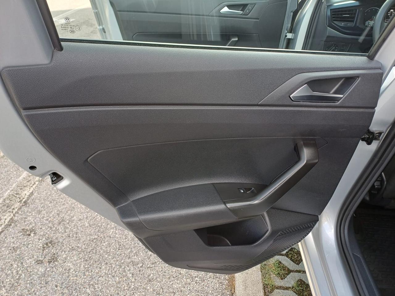 Volkswagen Polo 1.0 MPI 65 cv 5 porte Trendline BMT