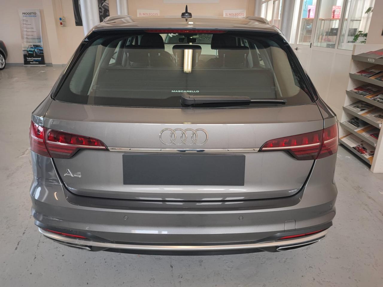 Audi A4 Avant 35 TDI/163 CV S tronic Business Sport