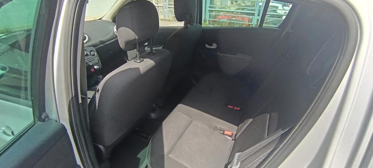 Renault Clio 1.2 16V 5 porte Yahoo!