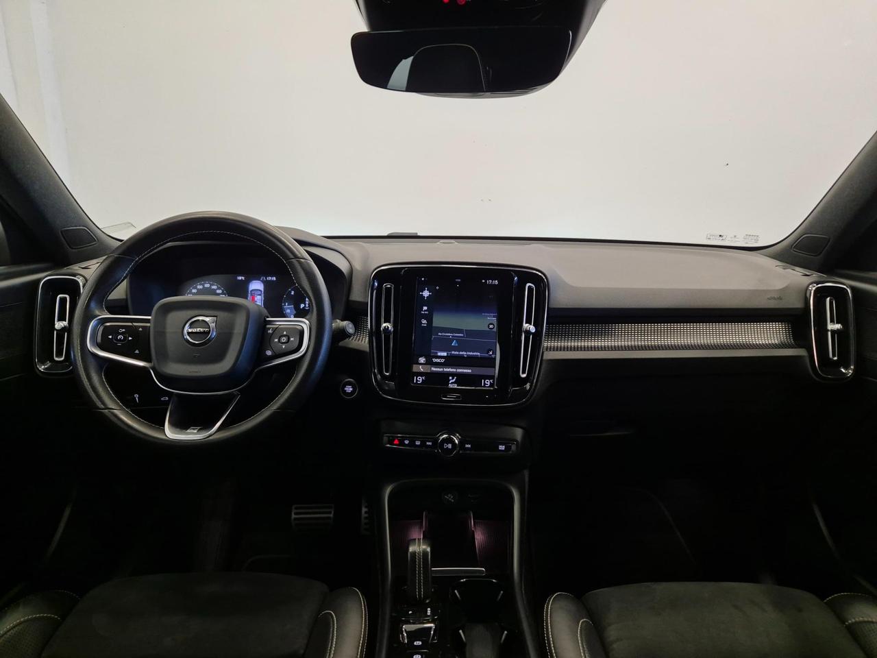 Volvo XC40 2.0 d3 R-design geartronic - UNIPROPRIETARIO - ACC/Lim - Cam