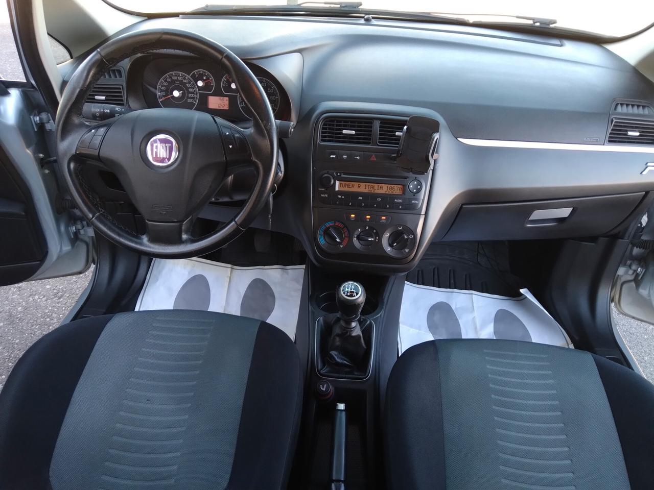 Fiat Grande Punto 1.4 77cv 5 porte Dynamic x neopatentati