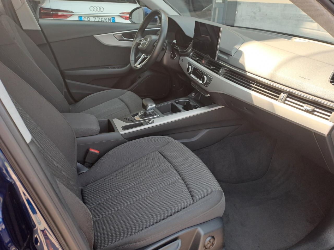 Audi A4 30 TDI/136 CV S tronic Business Advanced