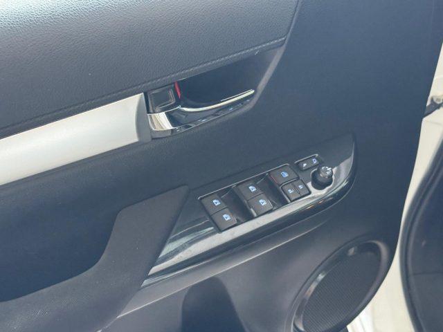 TOYOTA Hilux 2.4 D-4D A/T 4WD 4 porte Double Cab Executive