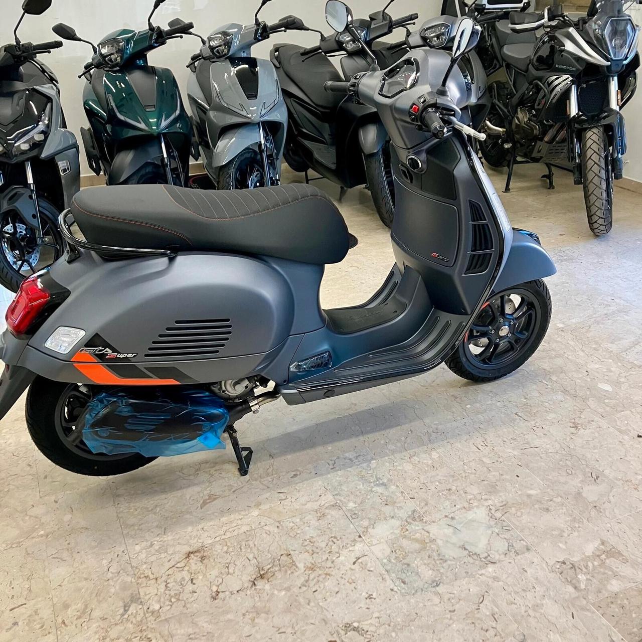 VESPA GTS 310 SUPER SPORT