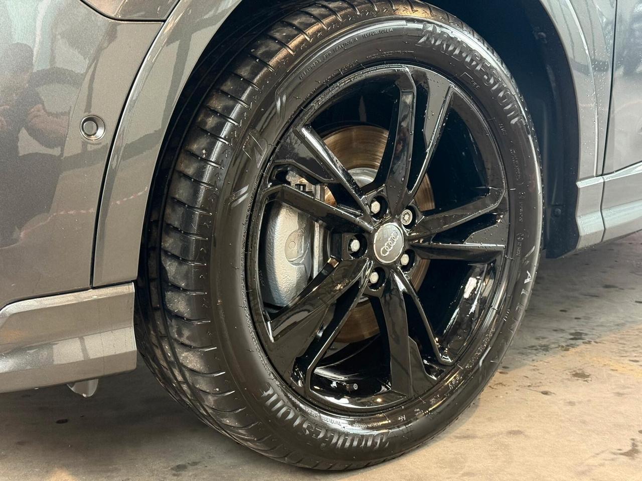 Audi Q3 40 TFSI quattro S tronic line edition