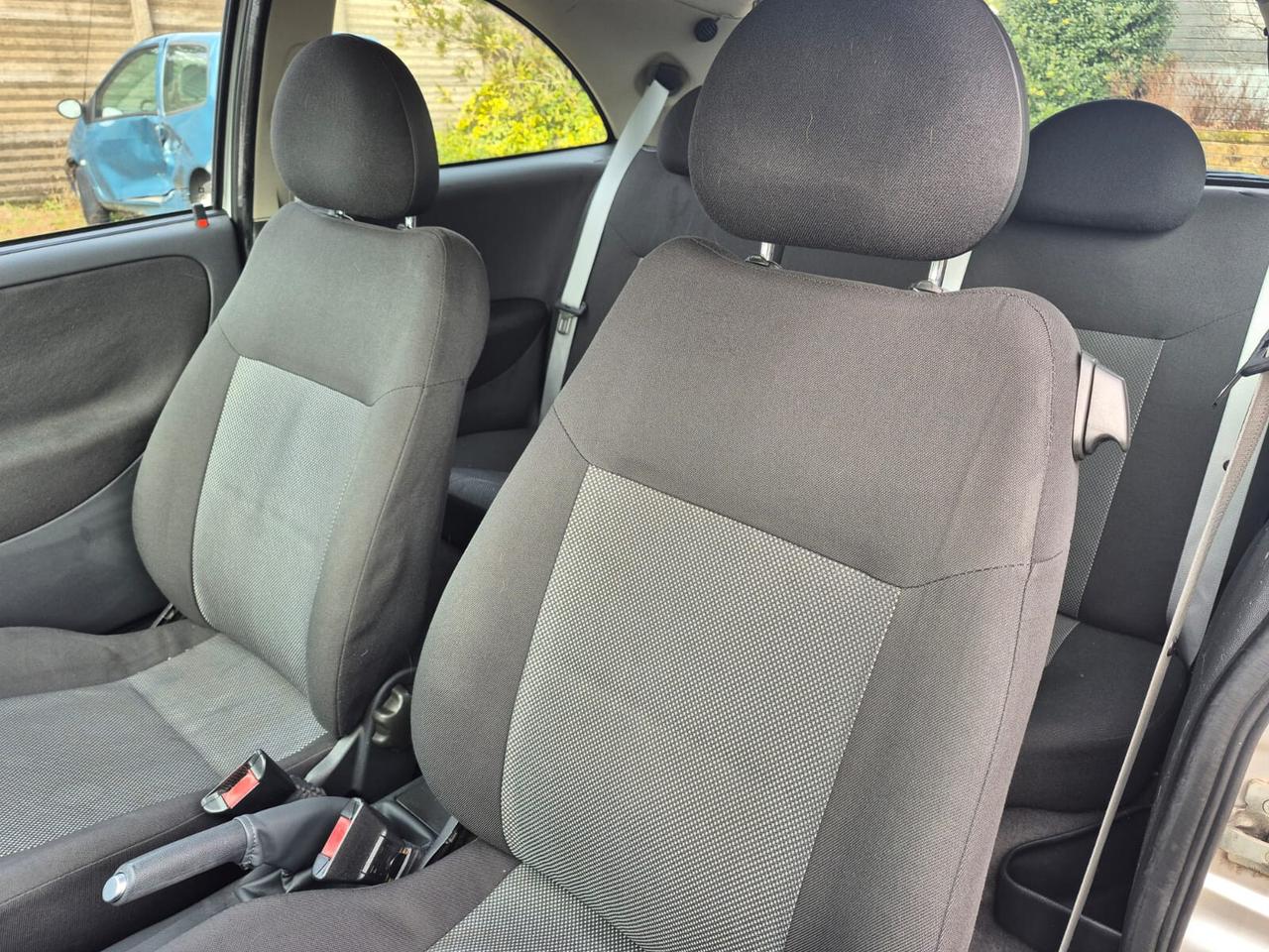 Opel Corsa 1.2i Twinport CAMBIO AUTOMATICO