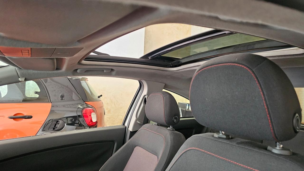 Opel Corsa 1.2 3 porte Easytronic Sport