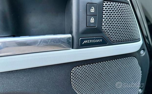 LAND ROVER Defender 110 3.0D I6 250 CV AWD Auto