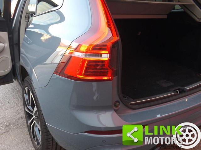 VOLVO XC60 B4 (d) AWD automatico Plus Dark ben tenuta
