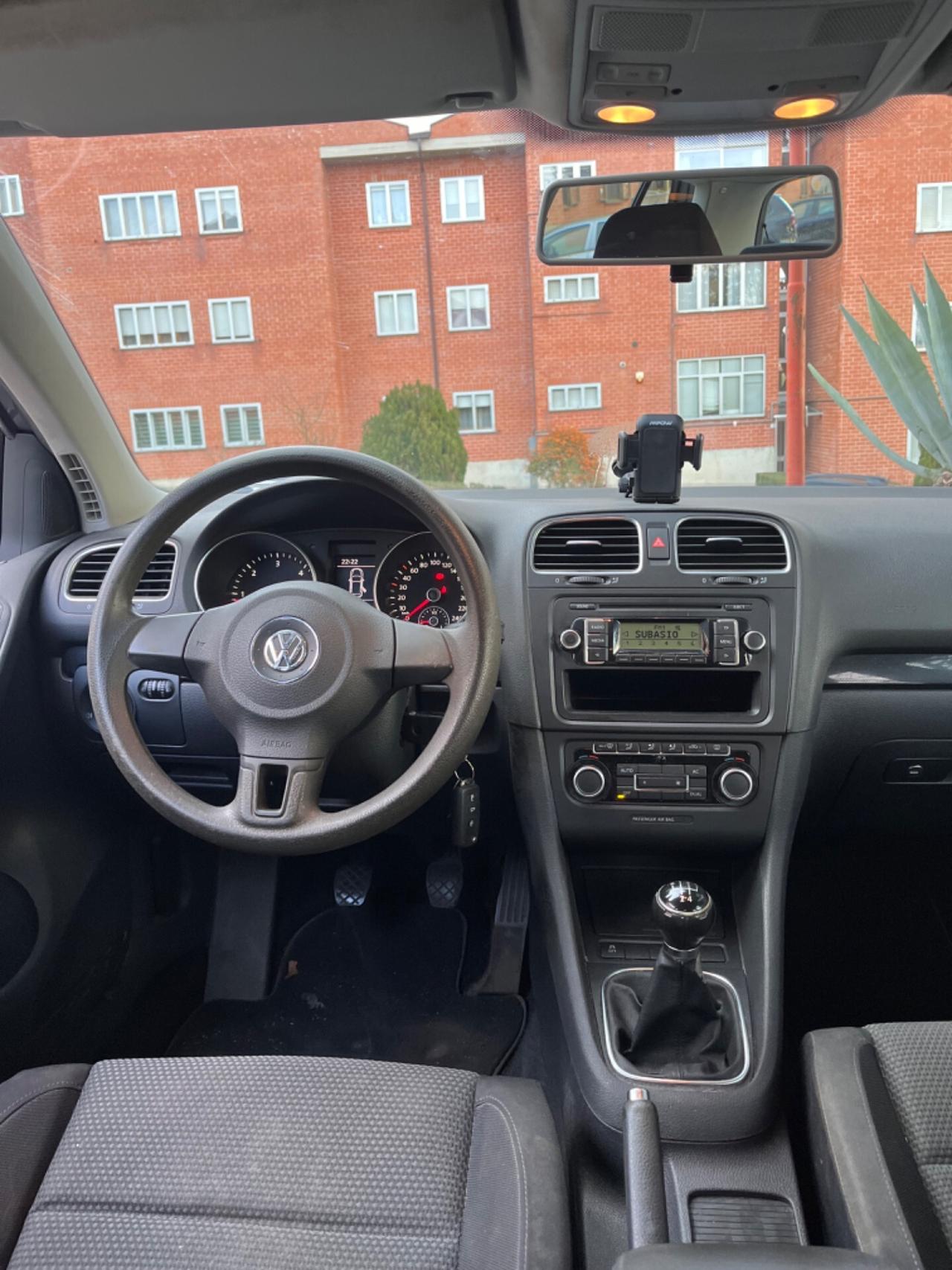 Volkswagen Golf 6 1.6 TDI PERFETTA NEOPATENTATI