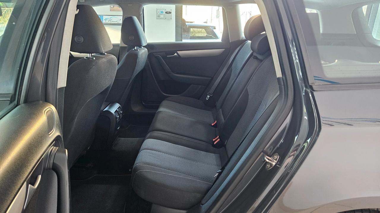 Volkswagen Passat Var. Bs. 1.6 TDI Comfortline