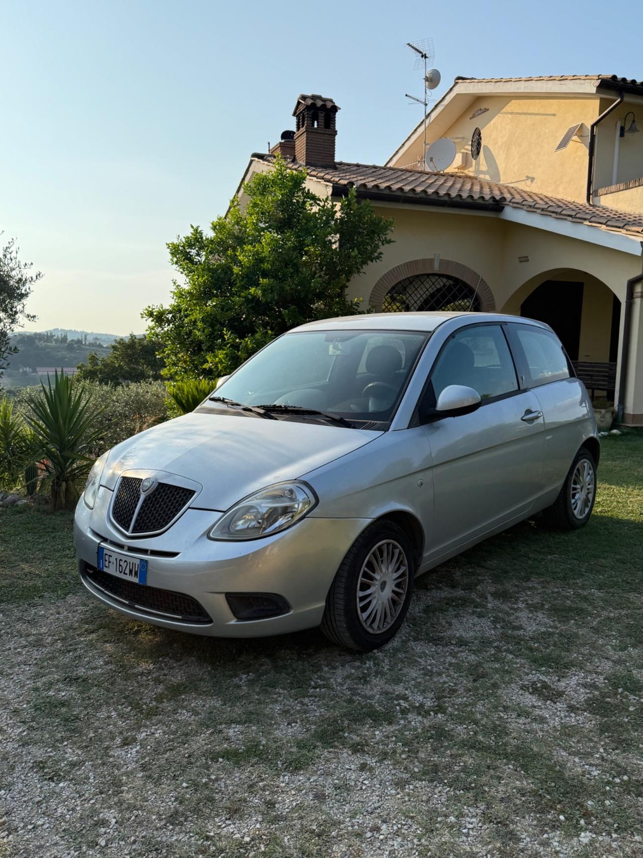 Lancia Ypsilon 1.2 69 CV Platinum