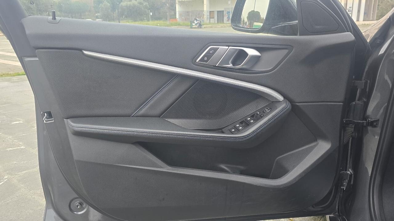 Bmw M135i x-drive 306cv ......Permute