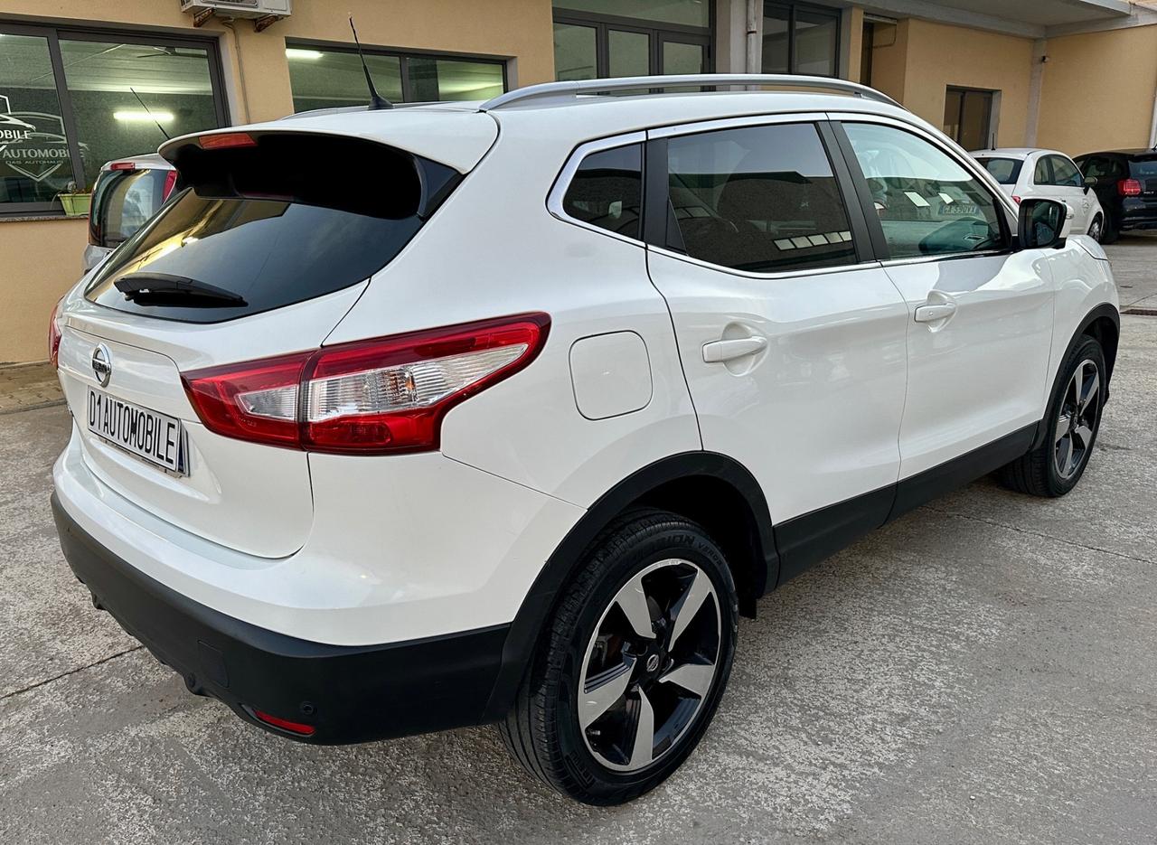 Nissan Qashqai 1.6 dCi 131 cv 4WD 360