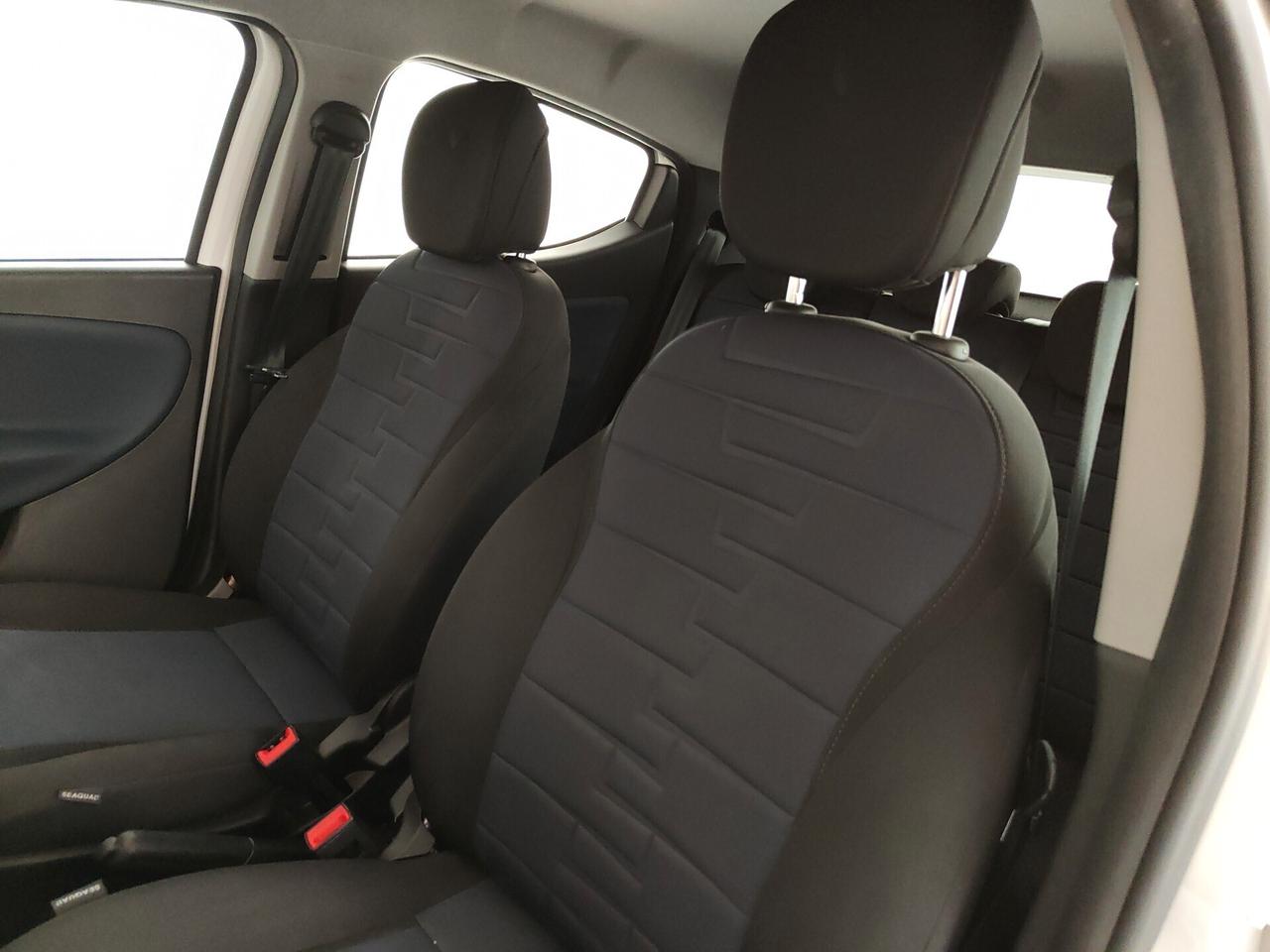 Lancia Ypsilon 1.0 FireFly 5 porte S&S Hybrid Platino