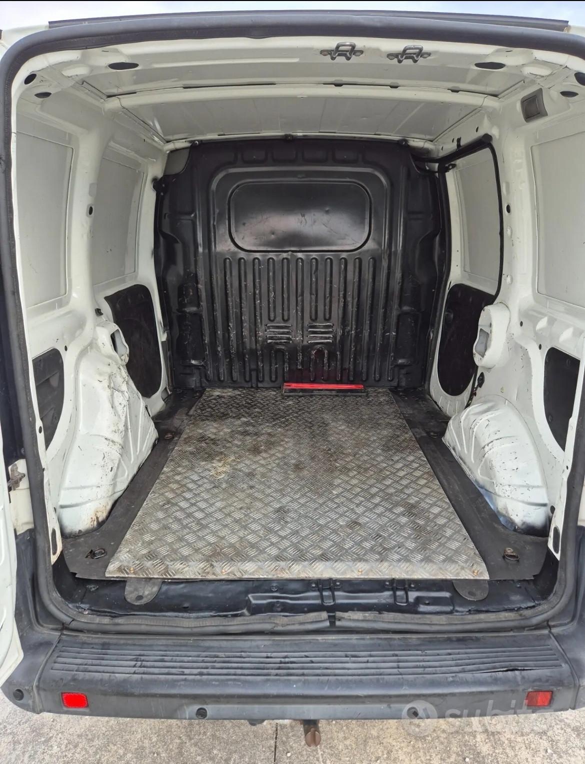 Fiat Doblo 1.9 JTD 105 cv solo 116 mila km gancio traino