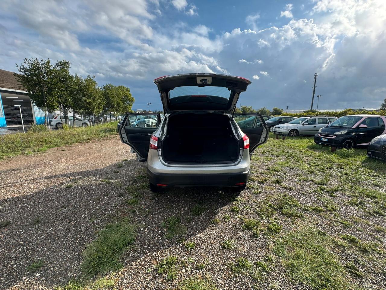 Nissan Qashqai 1.5 dCi SOLAMENTE 89.000 KM
