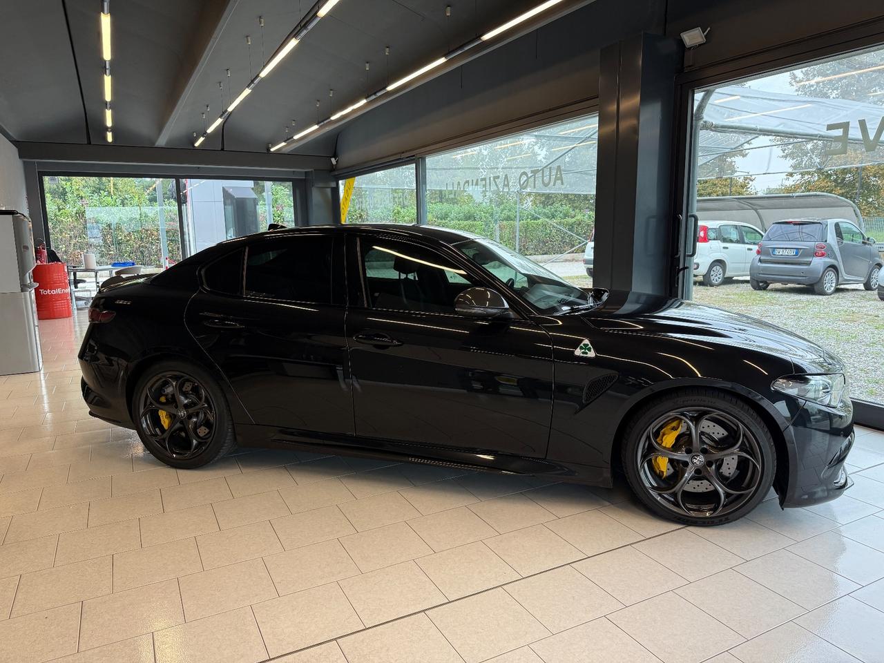 Alfa Romeo Giulia 2.9 V6 Bi-Turbo AT8 Quadrifoglio pack carbonio