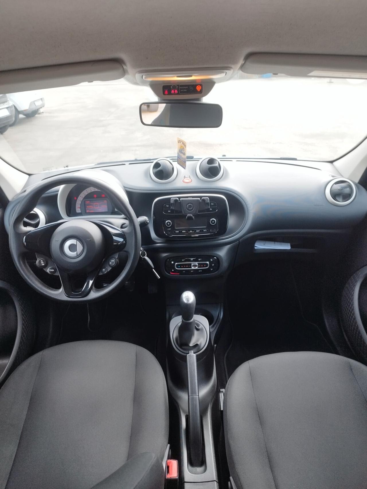 Smart ForFour 70 1.0 Youngster