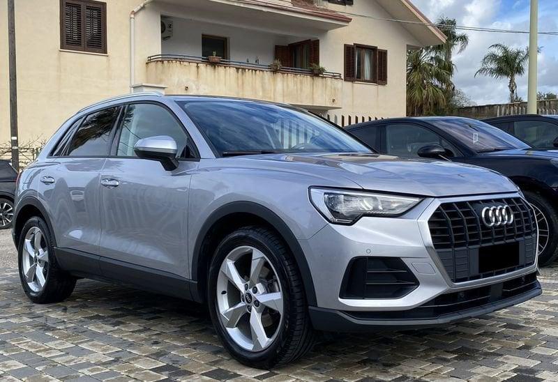 Audi Q3 Business 2.0 TDI 150CV S-Tronic 35