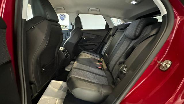 PEUGEOT 3008 BlueHDi 130 S&S EAT8 Allure