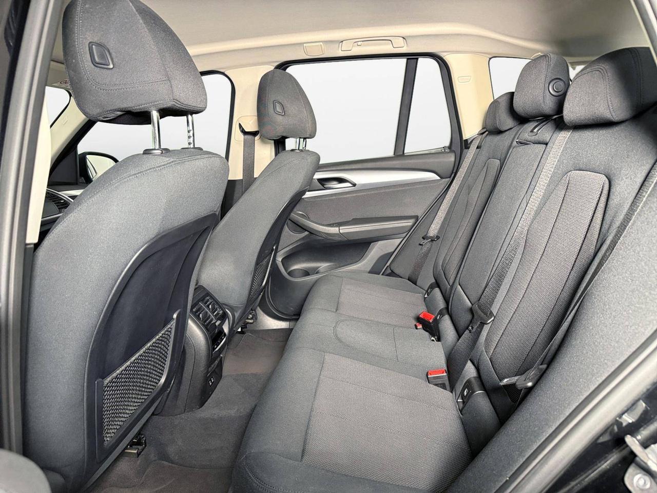 BMW X3 xDrive20d 48V Business Advantage