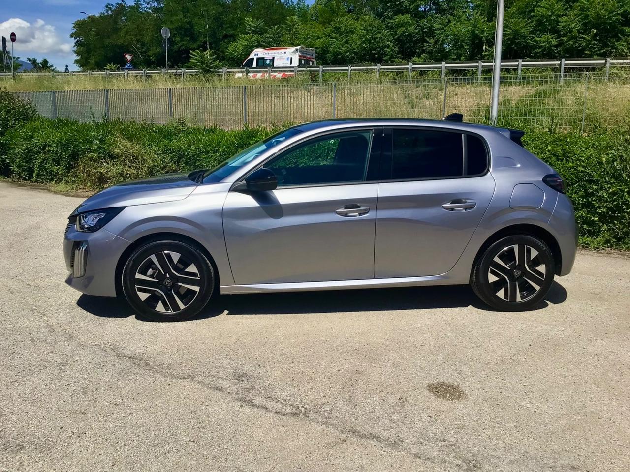 Peugeot 208 1.2 100 Stop&Start 5 porte Allure