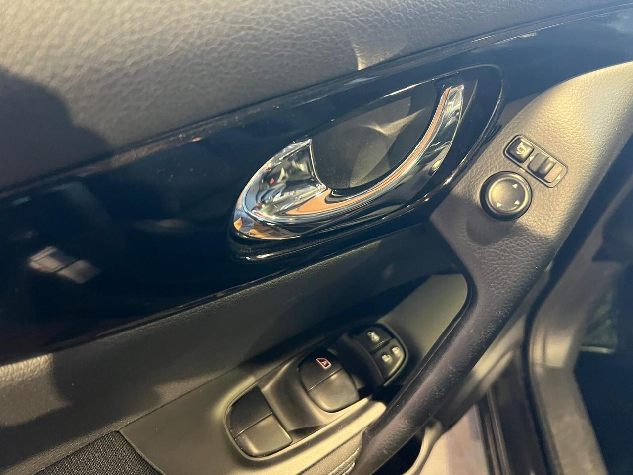 Nissan Qashqai 1.5 dCi Tekna 10/2015