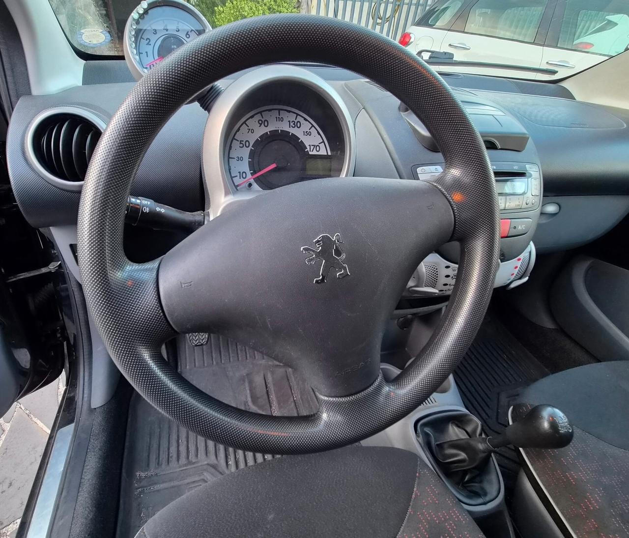 Peugeot 107 1.0 68CV 5p. Sweet Years