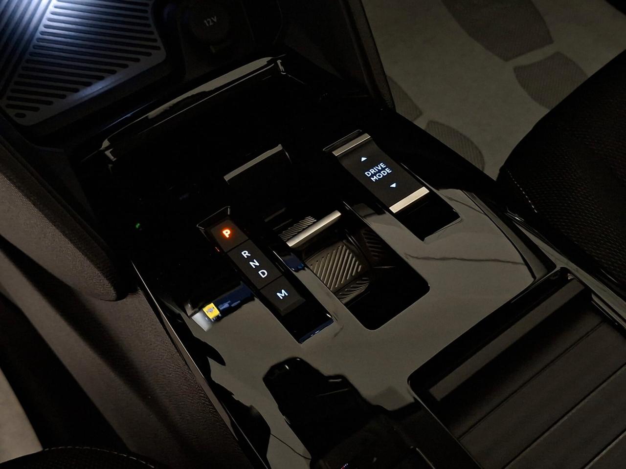 Citroen C4 1.2 PureTech 130CV Plus EAT8 Km. 0 MY'25