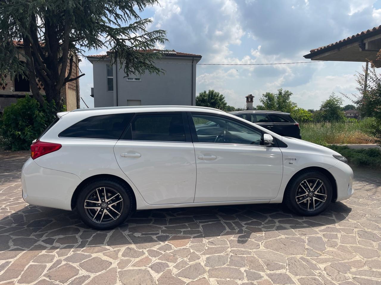 Toyota Auris Touring Sports 1.8 Hybrid Active